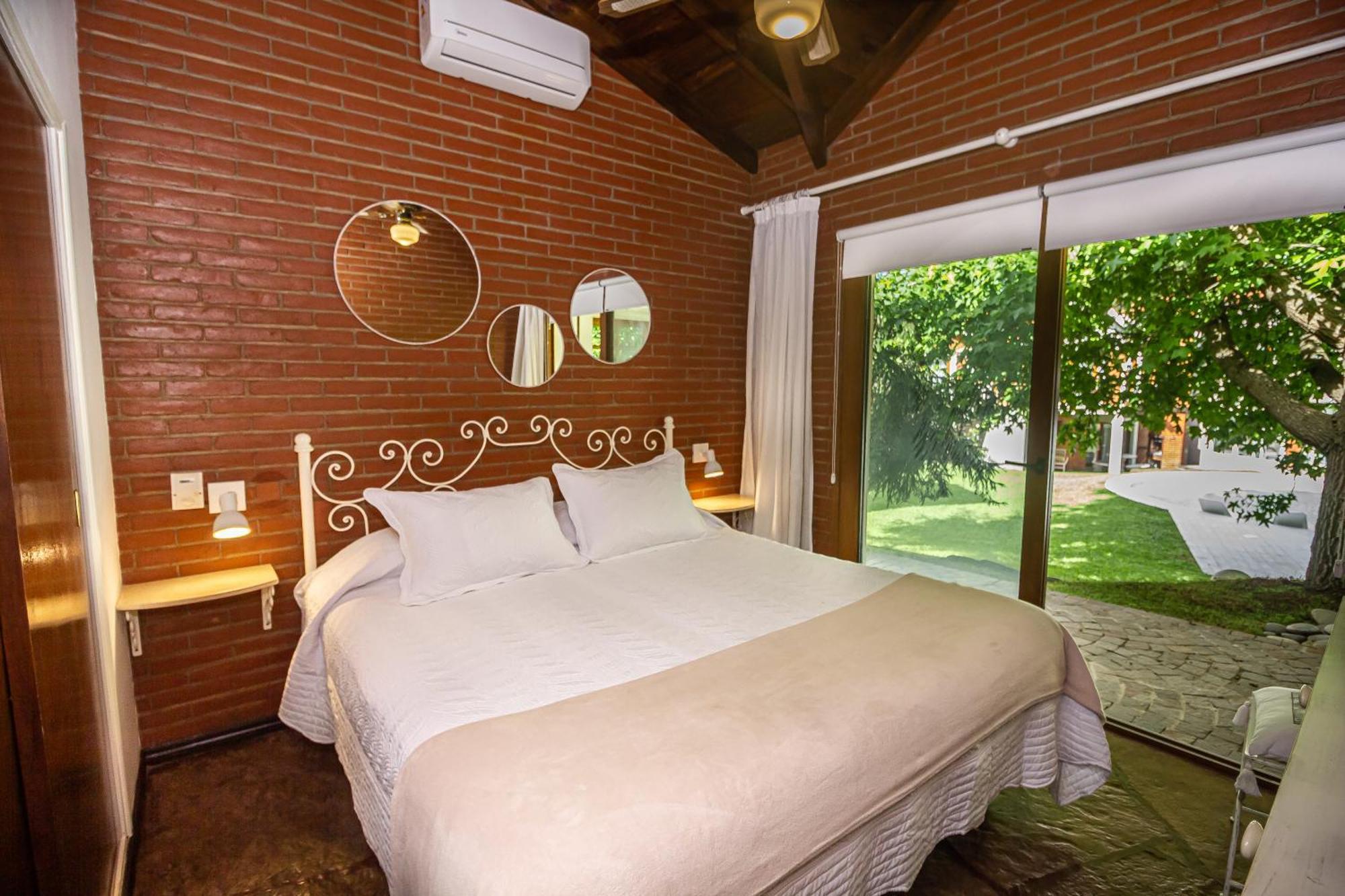 Punta Cerezo Apart Carilo Exterior photo