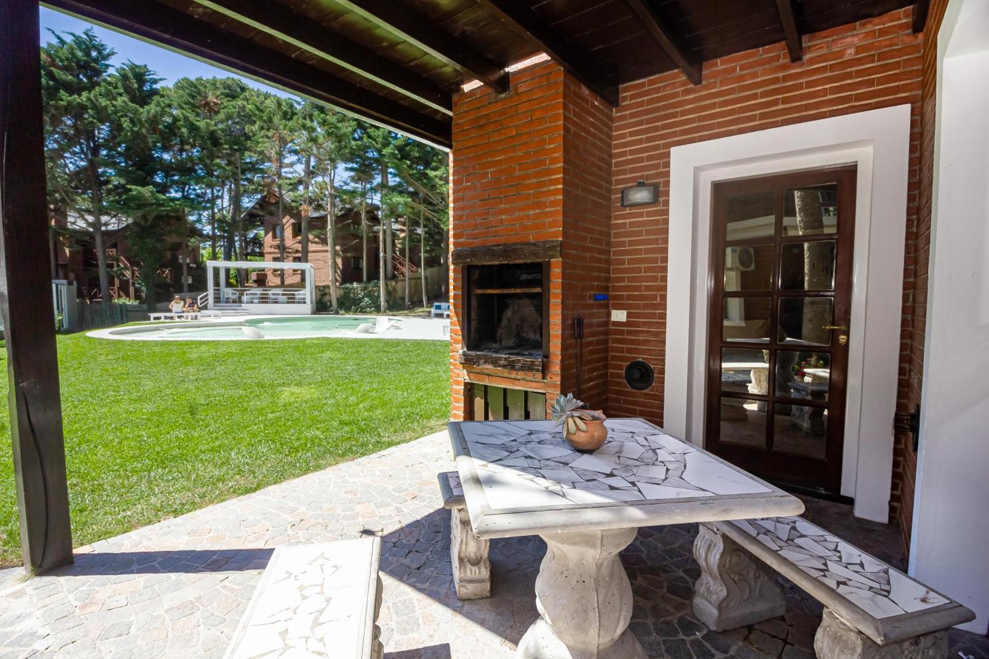 Punta Cerezo Apart Carilo Exterior photo